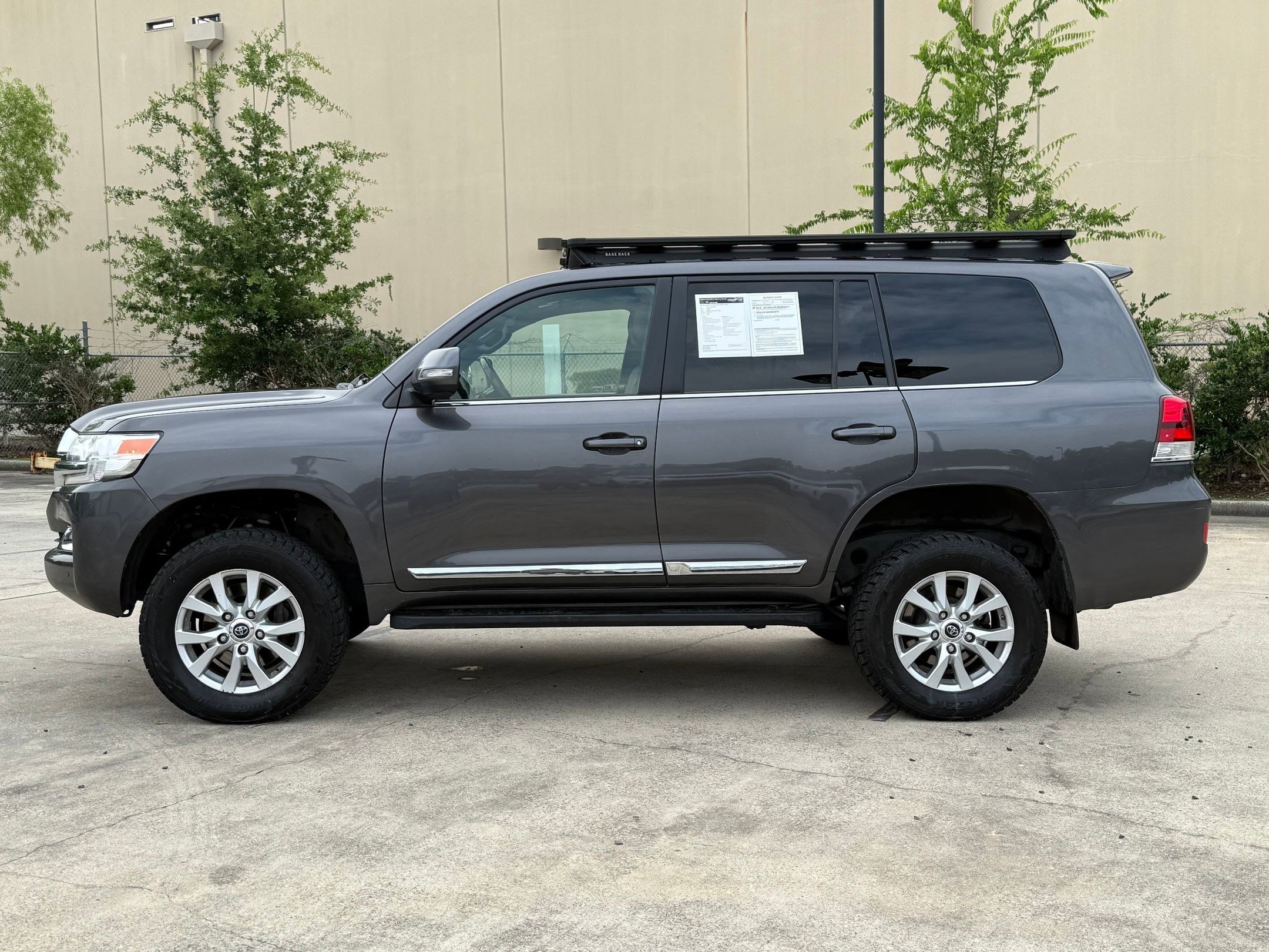 toyota land cruiser 2019 JTMCY7AJ6K4082267 image toyota land cruiser 2019 JTMCY7AJ6K4082267 image